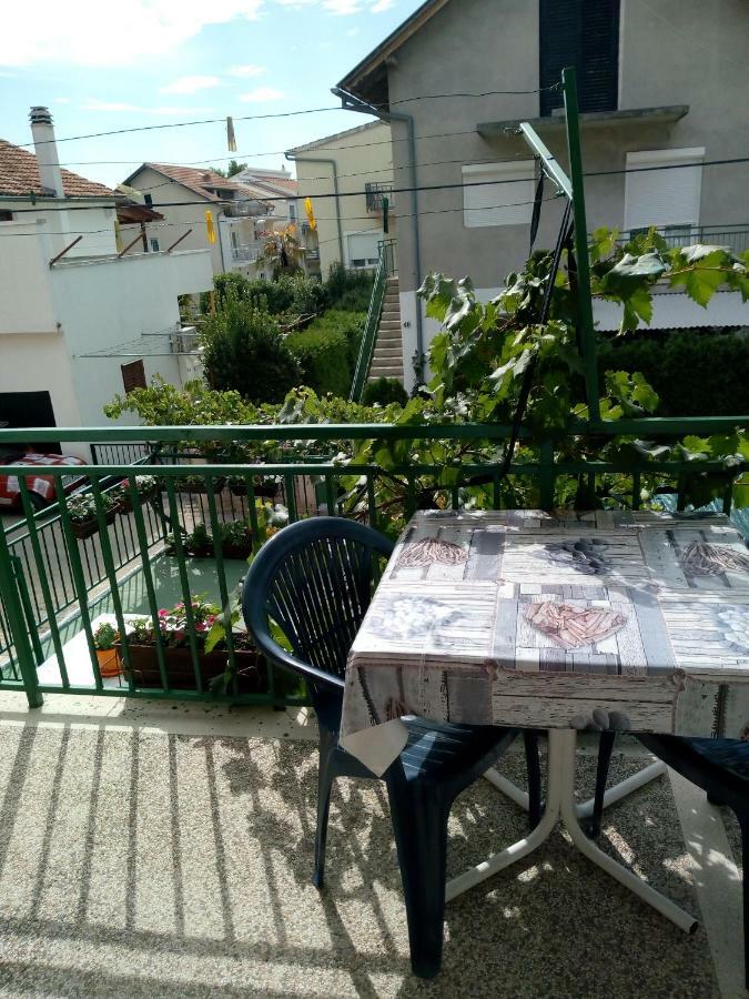 Apartmani Vodice Esterno foto