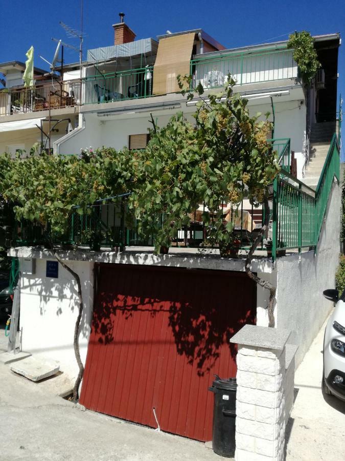 Apartmani Vodice Esterno foto